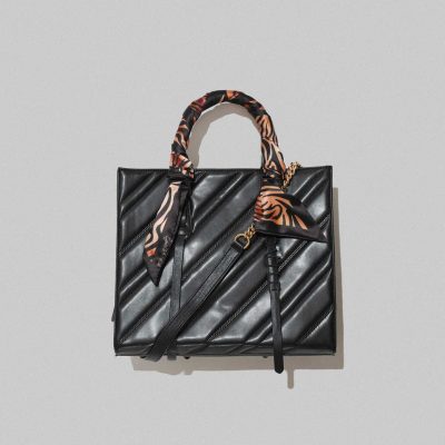 GAELLE PARIS | Borsa shopper matelasse con foulard e pochettone removibile